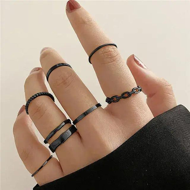 A Timeless Symbol of Romance & Elegance - Wear Your Love Boldly with the Heart Black Rings Set