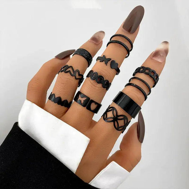 A Timeless Symbol of Romance & Elegance - Wear Your Love Boldly with the Heart Black Rings Set