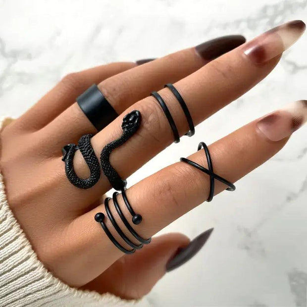 A Timeless Symbol of Romance & Elegance - Wear Your Love Boldly with the Heart Black Rings Set
