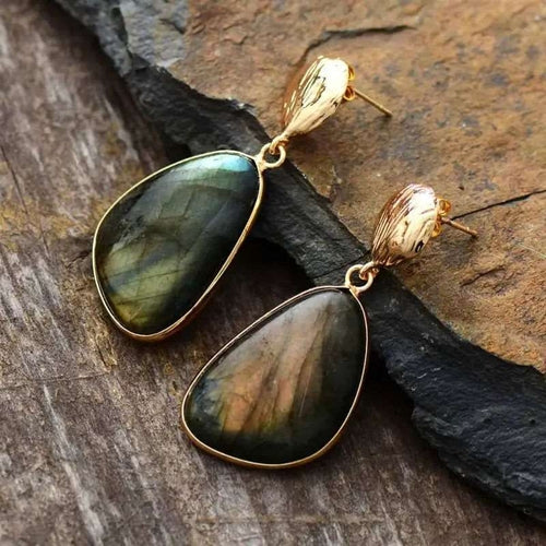 Labradorite Drop Earrings – Natural Elegance with Bohemian Flair